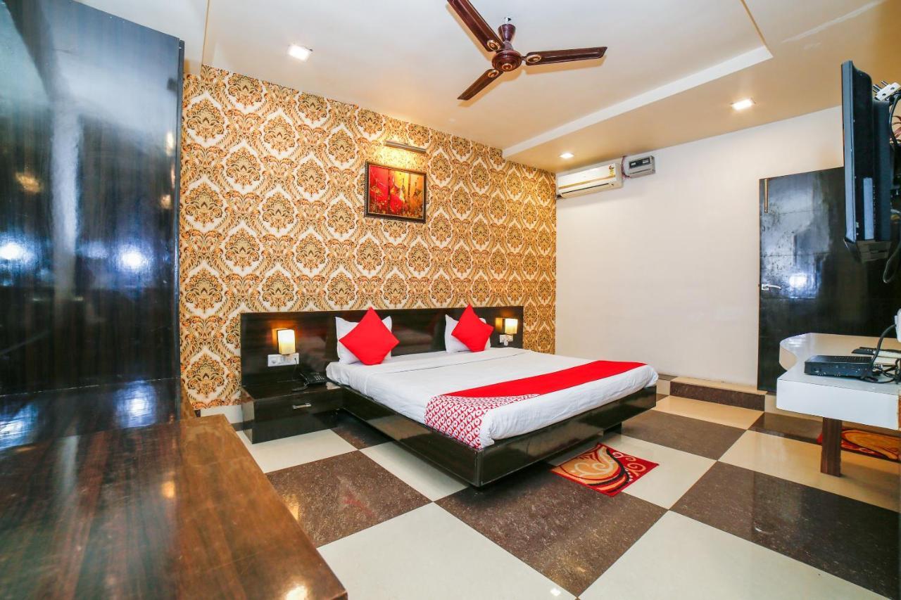 Oyo 35769 Hotel Rishabh Dzshánszí Kültér fotó