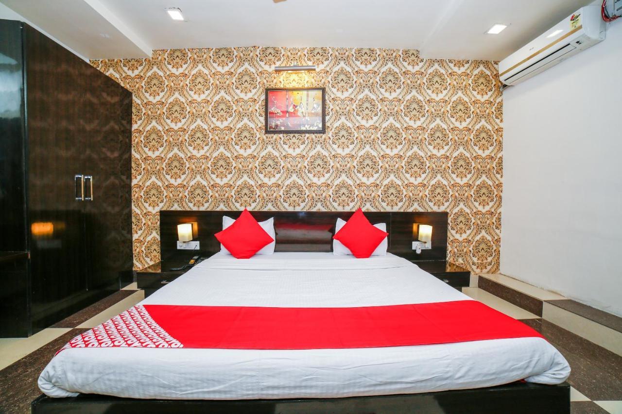 Oyo 35769 Hotel Rishabh Dzshánszí Kültér fotó
